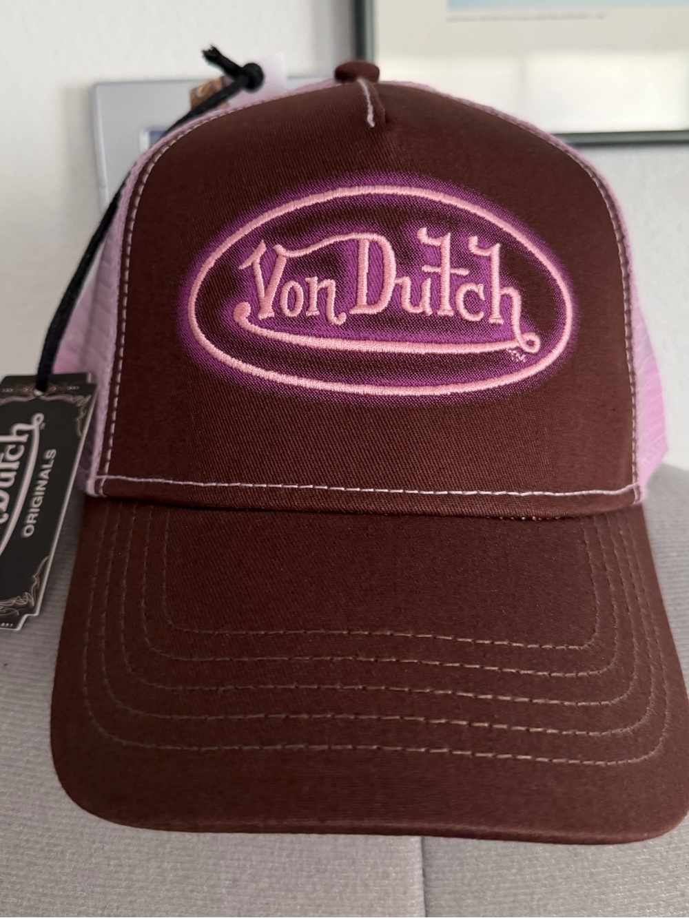 🔥 NWT Authentic Von Dutch Rustic Brown & Pink Trucker Hat 🤎🩷